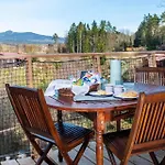 אתר קמפינג Treehouse U Rybnika Osecna
