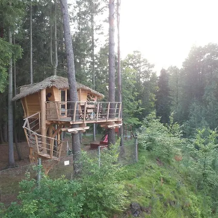 Camping Treehouse U Rybníka Osecna